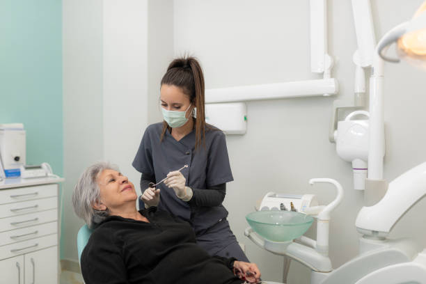 Best Mobile Emergency Dentist in Lewistown, IL